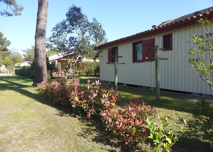 Chalet Soulacais avec piscine