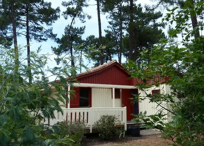 Chalet Soulacais avec piscine